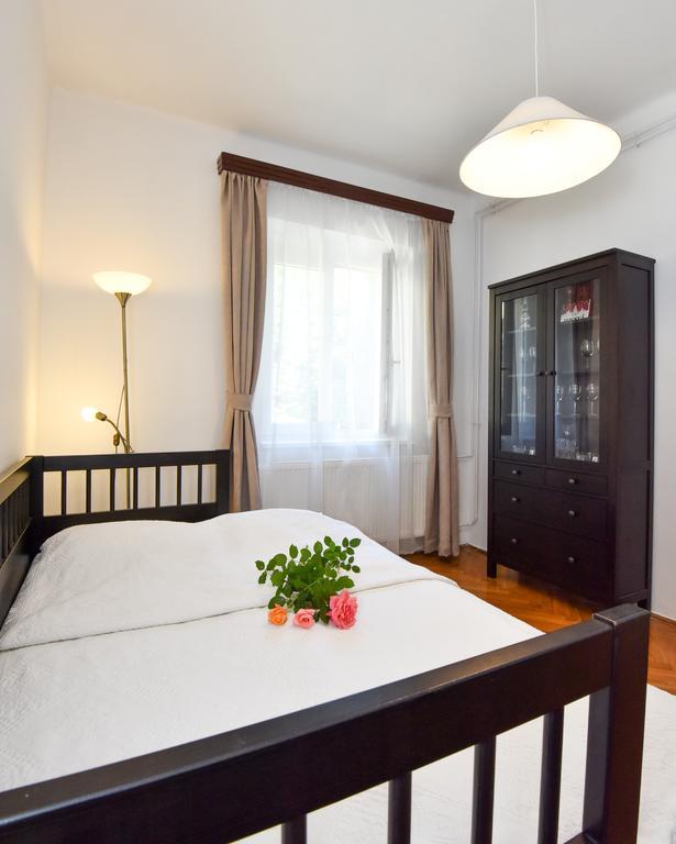 Grape&Wine Guesthouse Eger Luaran gambar